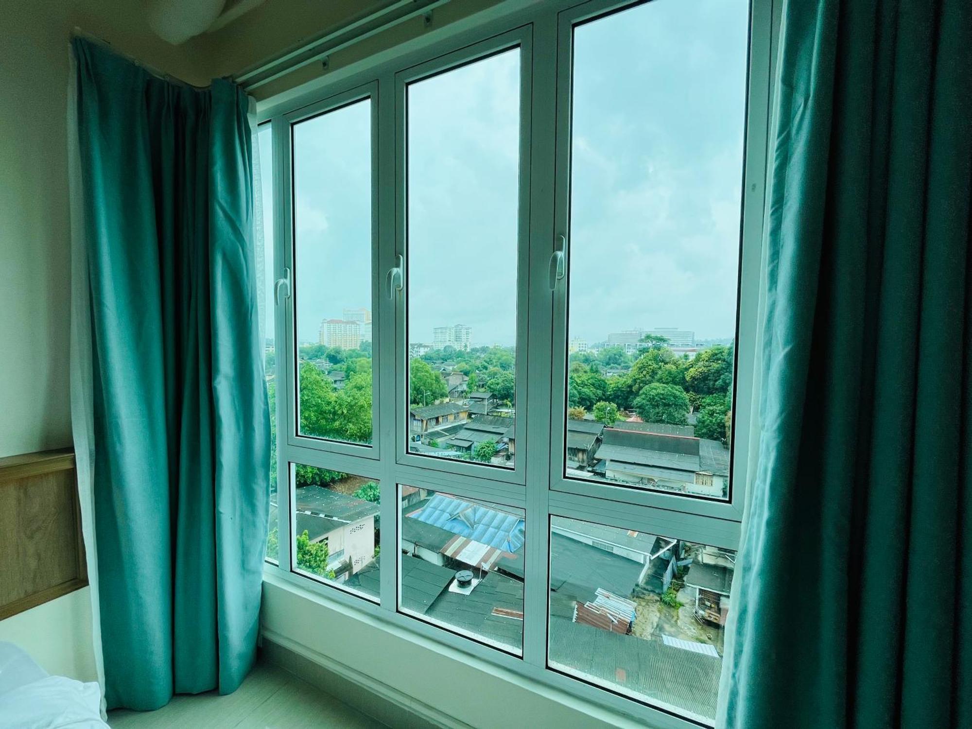 Alexis Kt Roomstay Kuala Terengganu Rum bild